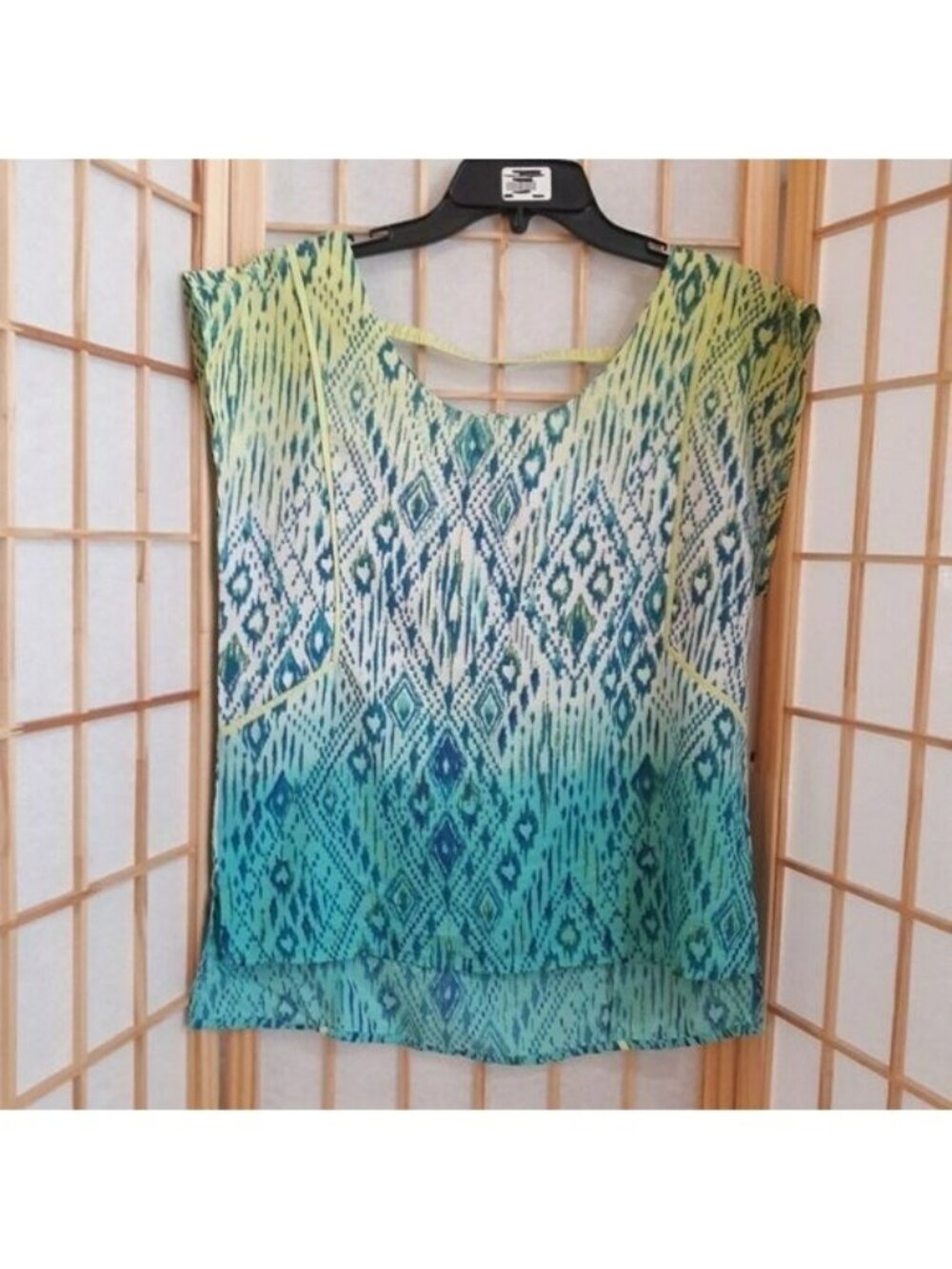 American Eagle Outfitter Geometric Print Blouse